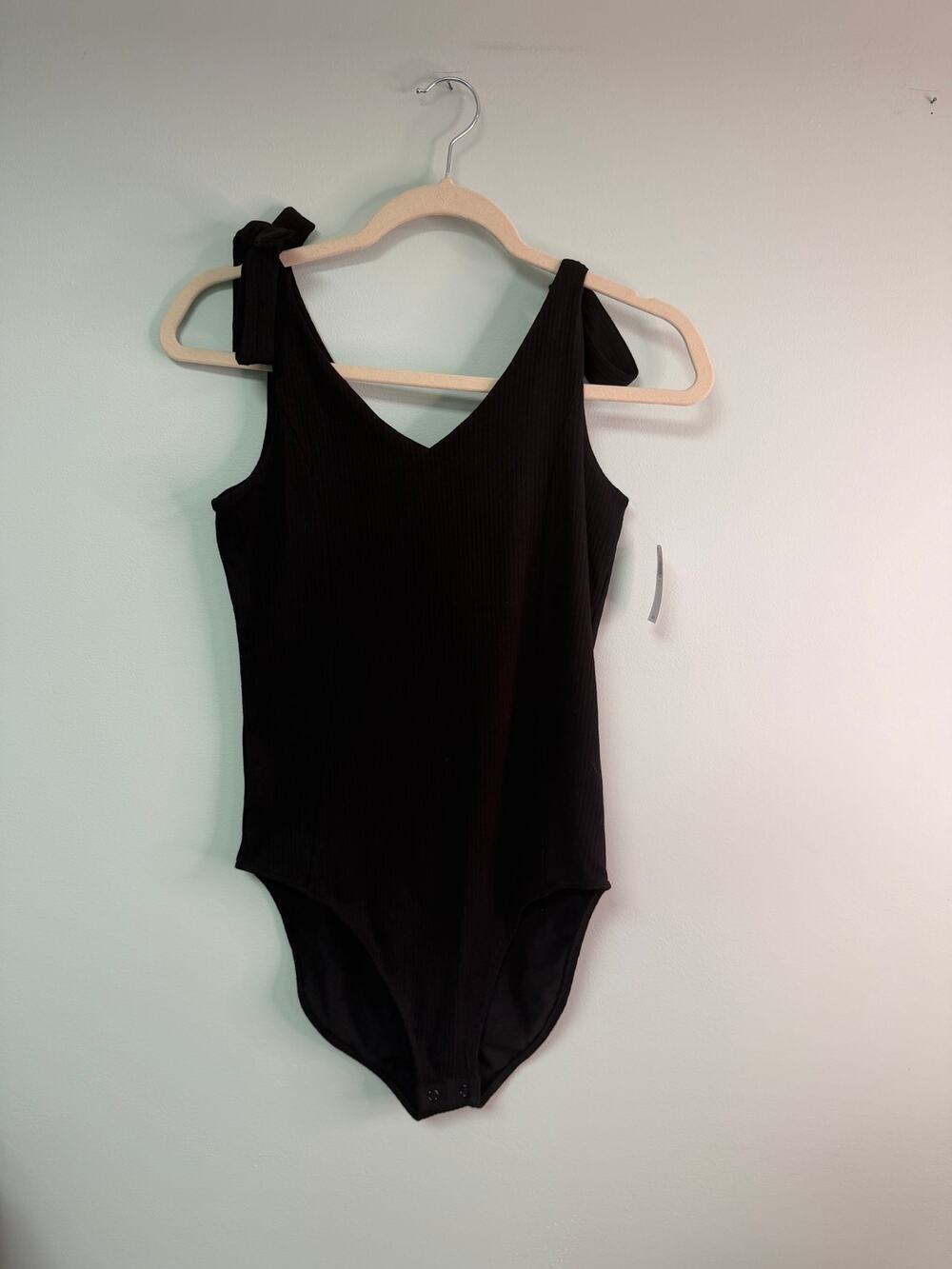 NWT! Old Navy Ribbed Tie Bodysuit - Size Medium - Black - Lined